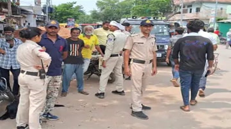 किराए के घर में रहने आया था परिवार, अगले दिन मिली सभी की लाश… एक शव रेलवे ट्रेक पर मिला