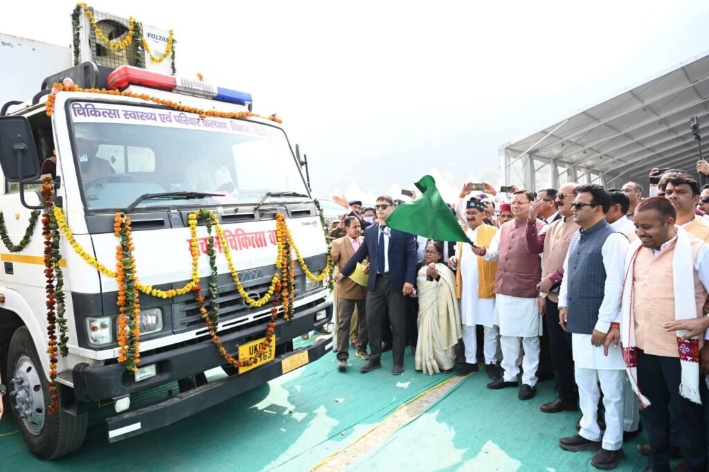 मुख्यमंत्री ने टिहरी लेक फेस्टिवल का किया शुभारंभ, ₹318 करोड़ की सड़क परियोजना का शिलान्यास