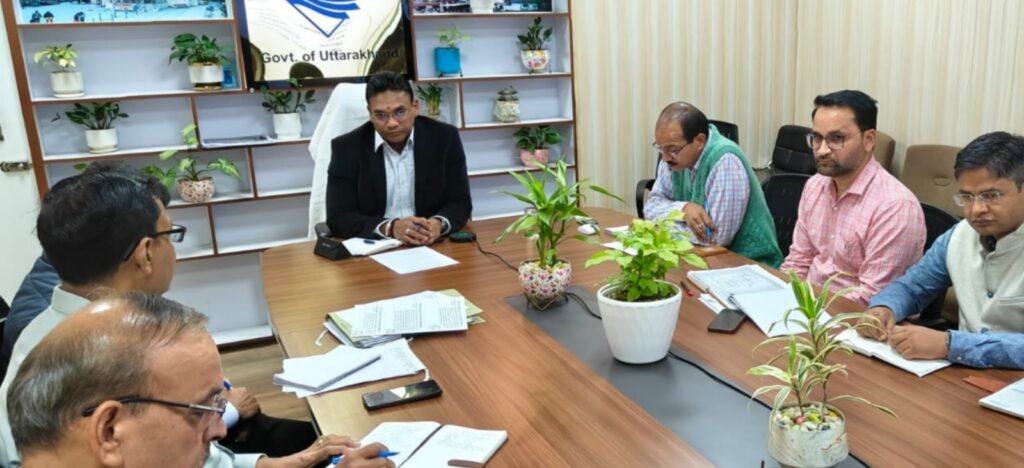 डॉ. आर. राजेश कुमार की सक्रिय मॉनिटरिंग से पर्वतीय विकास को मिली नई रफ्तार, चमियाला पार्किंग व डीडीहाट टैक्सी स्टैंड परियोजनाओं में तेजी