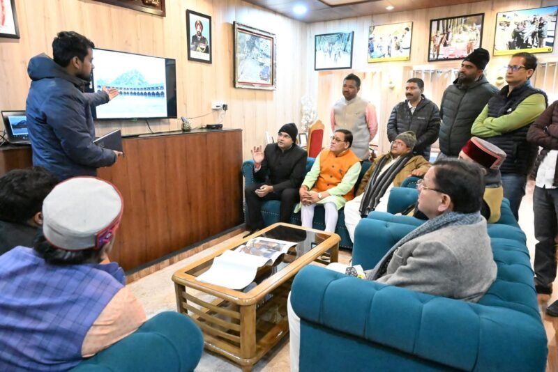 मुख्यमंत्री ने बदरीनाथ धाम में विकास कार्यों का लिया जायजा