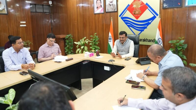 मुख्य सचिव ने टिहरी को ग्लोबल डेस्टिनेशन बनाने के दिए निर्देश…