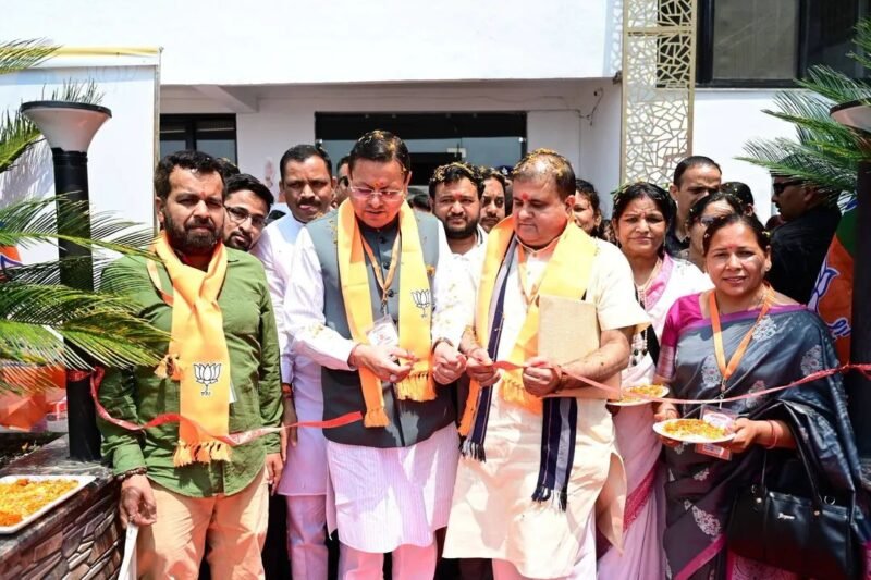 Pushkar Singh Dhami ने लैंसडाउन में भाजपा कार्यकर्ताओं को दिया सेवा और संगठन मजबूती का मंत्र