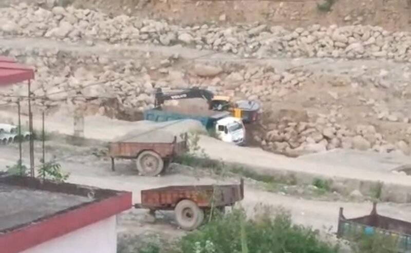 उत्तराखंड में अवैध खनन को रोकने के लिए केंद्रीय सरकार को हस्तक्षेप करना चाहिए?