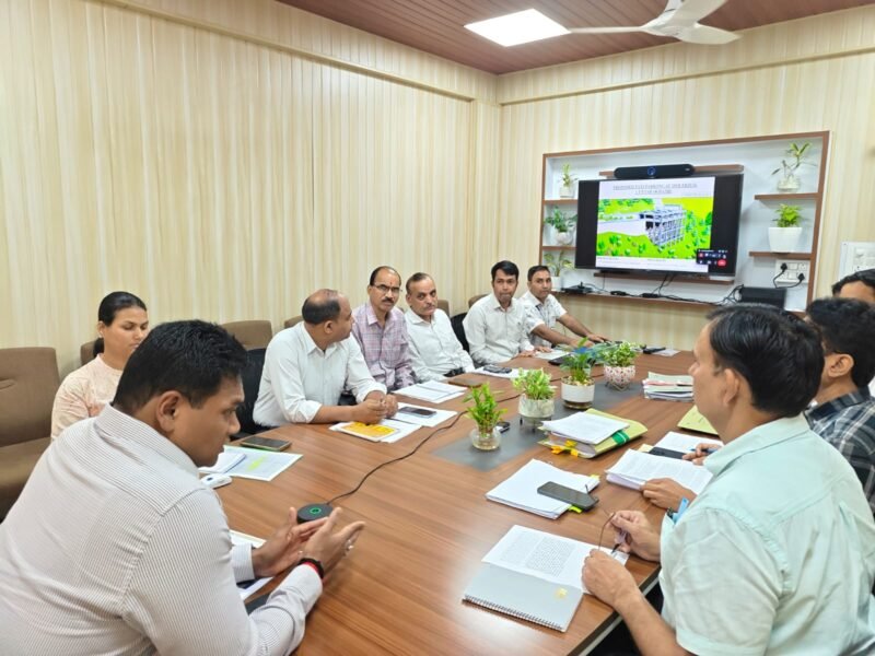 मोलेखाल बाजार,सल्ट (अल्मोड़ा) में पार्किंग निर्माण को मिली सैद्धांतिक मंजूरी, ₹591.16 लाख का प्रस्ताव आगे बढ़ा