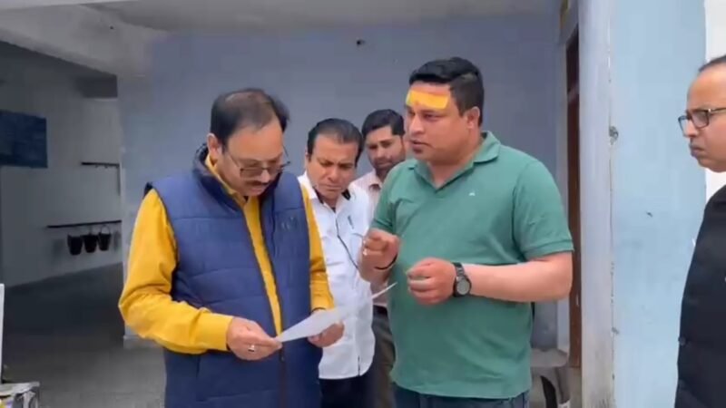 पौड़ी में सीसी मार्ग निर्माण में घोटाले का आरोप, दो मदों से भुगतान लेने की शिकायत