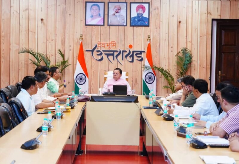 जनहित पर धामी सख्त: वनाग्नि, पेयजल, स्वास्थ्य और मानसून तैयारियों पर दिए बड़े निर्देश