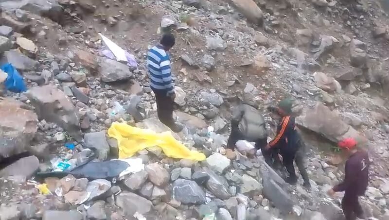शार्ट कट के चक्कर में गंवानी पड़ी ज़ान