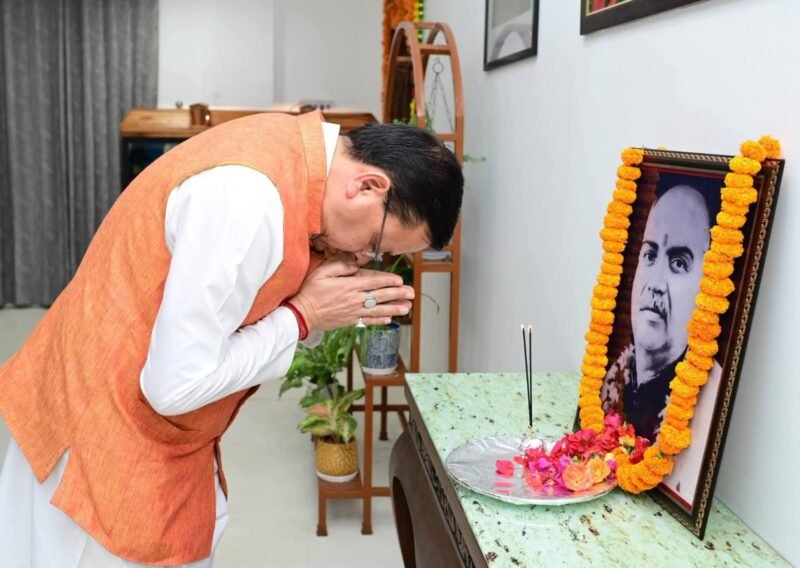 डॉ. श्यामा प्रसाद मुखर्जी के बलिदान दिवस पर सीएम धामी ने दी श्रद्धांजलि