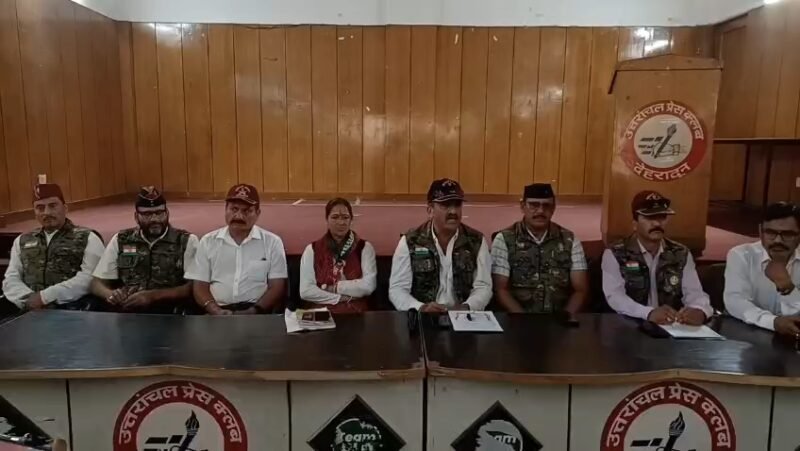 सुबोध उनियाल पर यूकेडी का हमला, पूर्व सैनिक और राज्य आंदोलनकारी के अपमान का लगाया आरोप