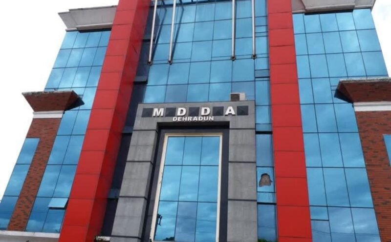 MDDA में एक से बढ़कर एक सुपर हीरो! नटवरलाल भी फेल?