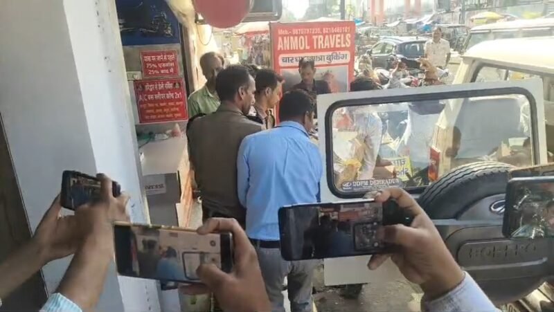 हरिद्वार में पूर्व मेयर अनीता शर्मा के होटल पर GST की छापेमारी