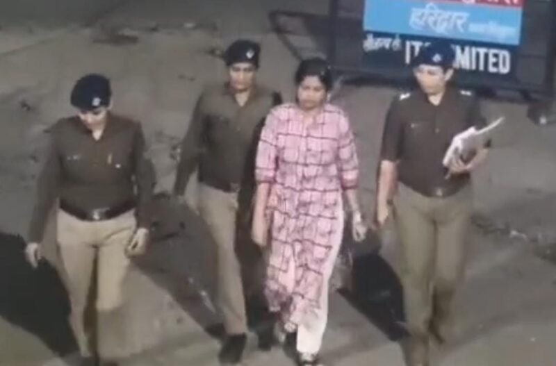 उर्मिला सनावर की गिरफ्तारी पर कांग्रेस के सवाल, VIP को बचाने का आरोप