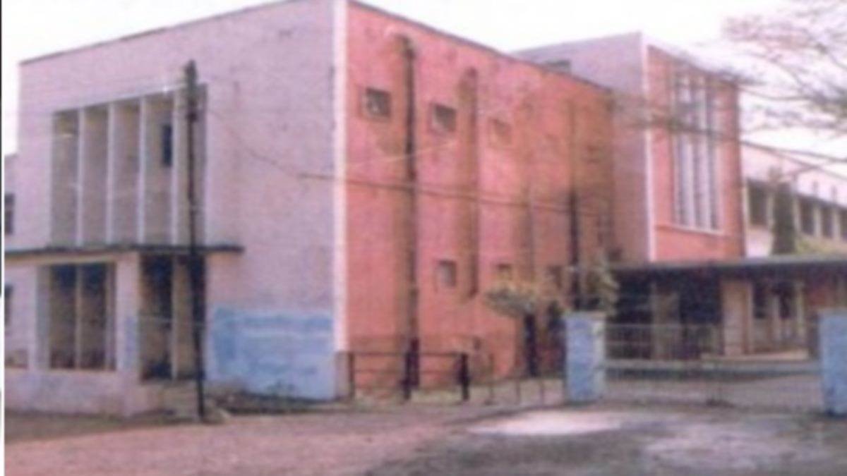 प्रधानमंत्री कालेज आफ एक्सीलेंस के विद्यार्थी ग्रे कलर के शर्ट और ब्लैक पैंट में नजर आएंगे