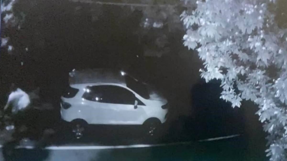 कार चुराने के आठ दिन बाद उसी जगह दूसरी गाड़ी चोरी करने पहुंचा चोर नहीं हो पाया कामयाब