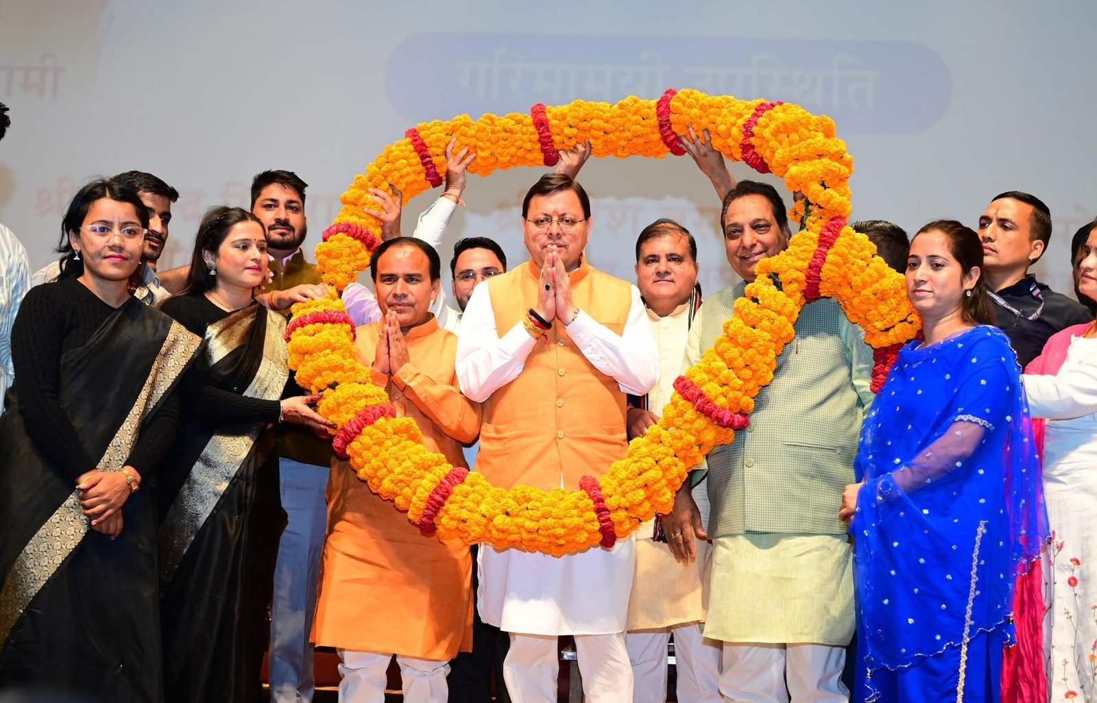 सीएम धामी ने युवाओं का बढ़ाया मान, 1456 पदों पर नियुक्ति पत्र बांटकर दिया मेहनत को सम्मान