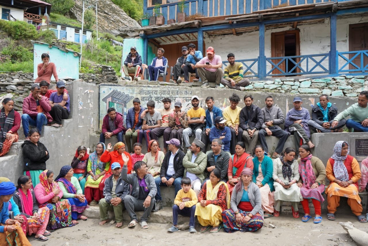 धराली में 98 आपदा प्रभावित परिवारों को मिली पाँच-पाँच लाख रुपये की तत्कालिक सहायता