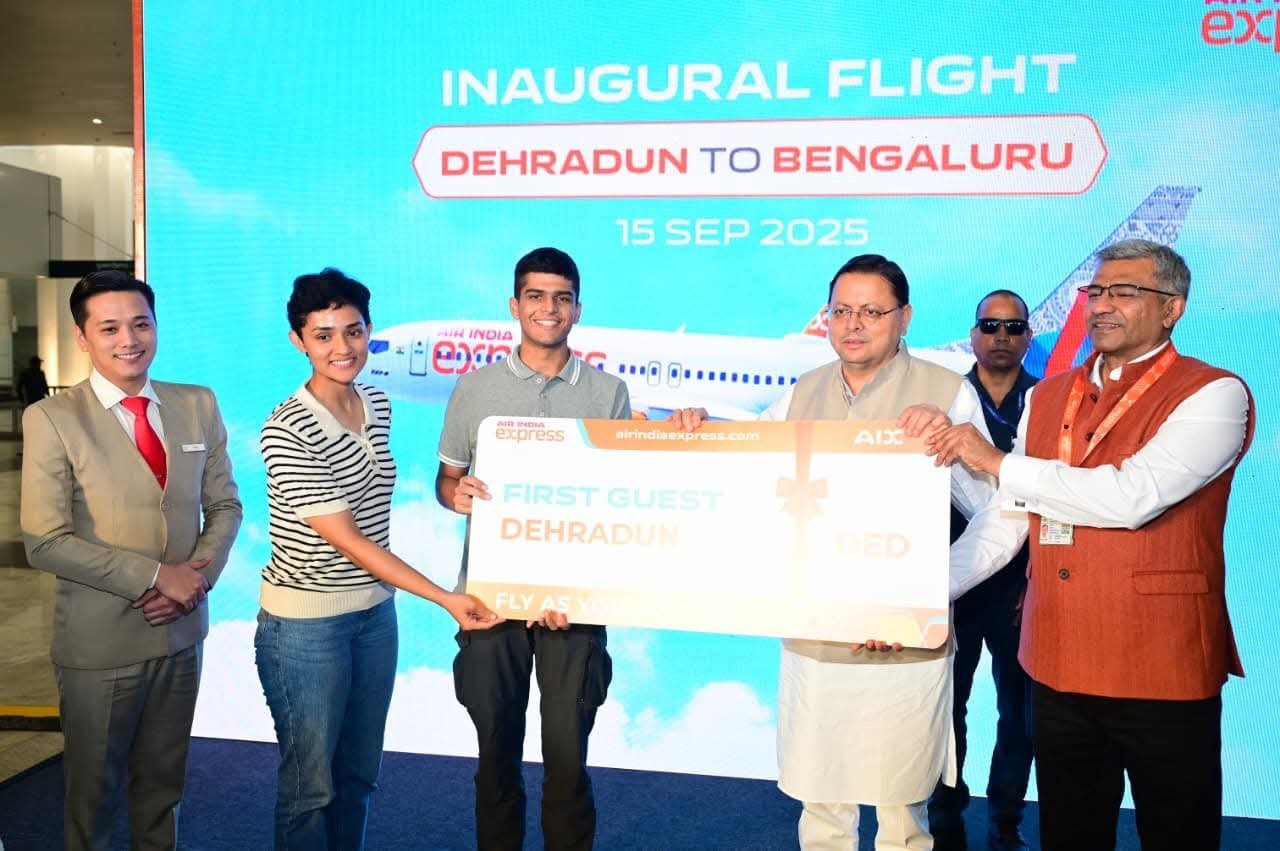 जौलीग्रांट एयरपोर्ट, देहरादून से Air India Express द्वारा देहरादून-बेंगलुरु के लिए शुरू की जा रही नई हवाई सेवा का मुख्यमंत्री ने किया फ्लैग ऑफ…..