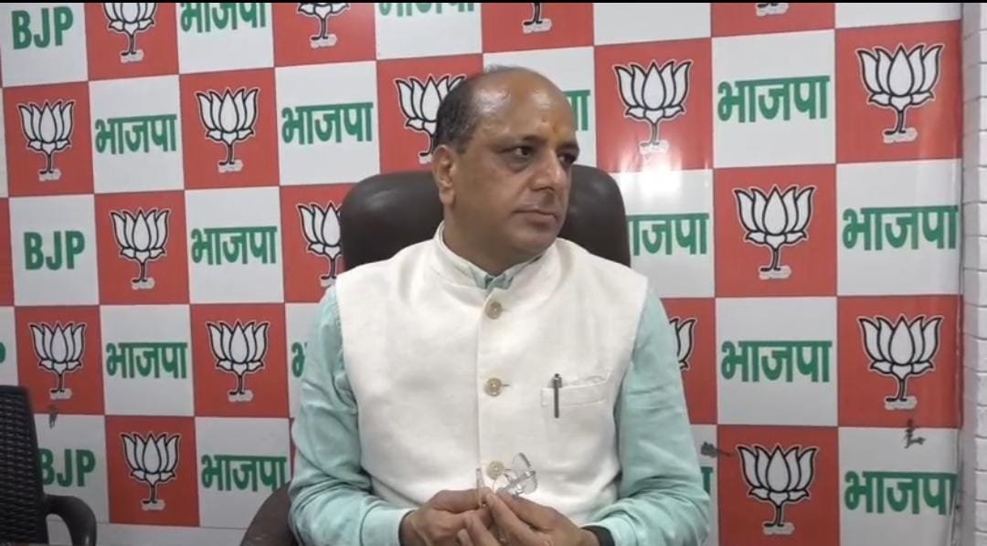 ‘ज़ीरो टोलरेंस’ पर कांग्रेस का तंज, भाजपा बोली—2027 में फिर होगी कमल की जीत