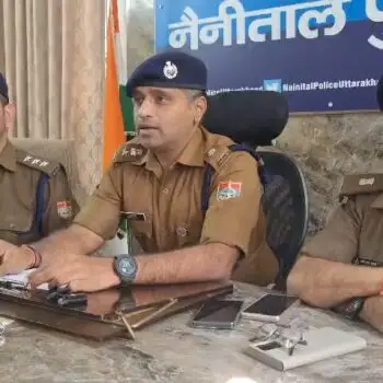 नैनीताल: पुलिस की बड़ी कार्रवाई, एसओजी और काठगोदाम पुलिस ने चरस के साथ दो तस्कर किए गिरफ्तार