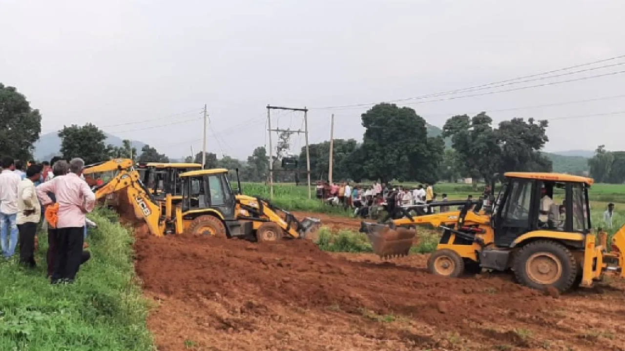 सिंगरौली में बोरवेल में गिरी 3 साल की मासूम, जन्मदिन पर हुआ हादसा; रेस्क्यू जारी